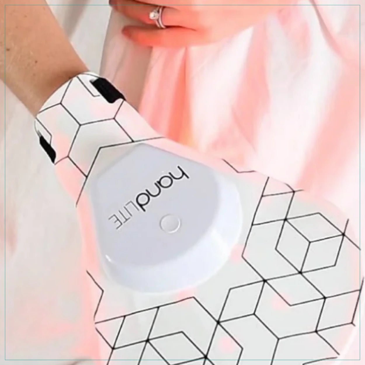 handLITE LED Glove - Natural Facelift Company